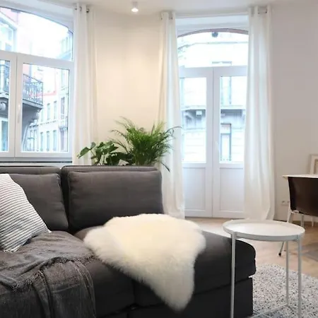 1 Bedroom Apartment In Liege Center - 1St Floor Exterior photo